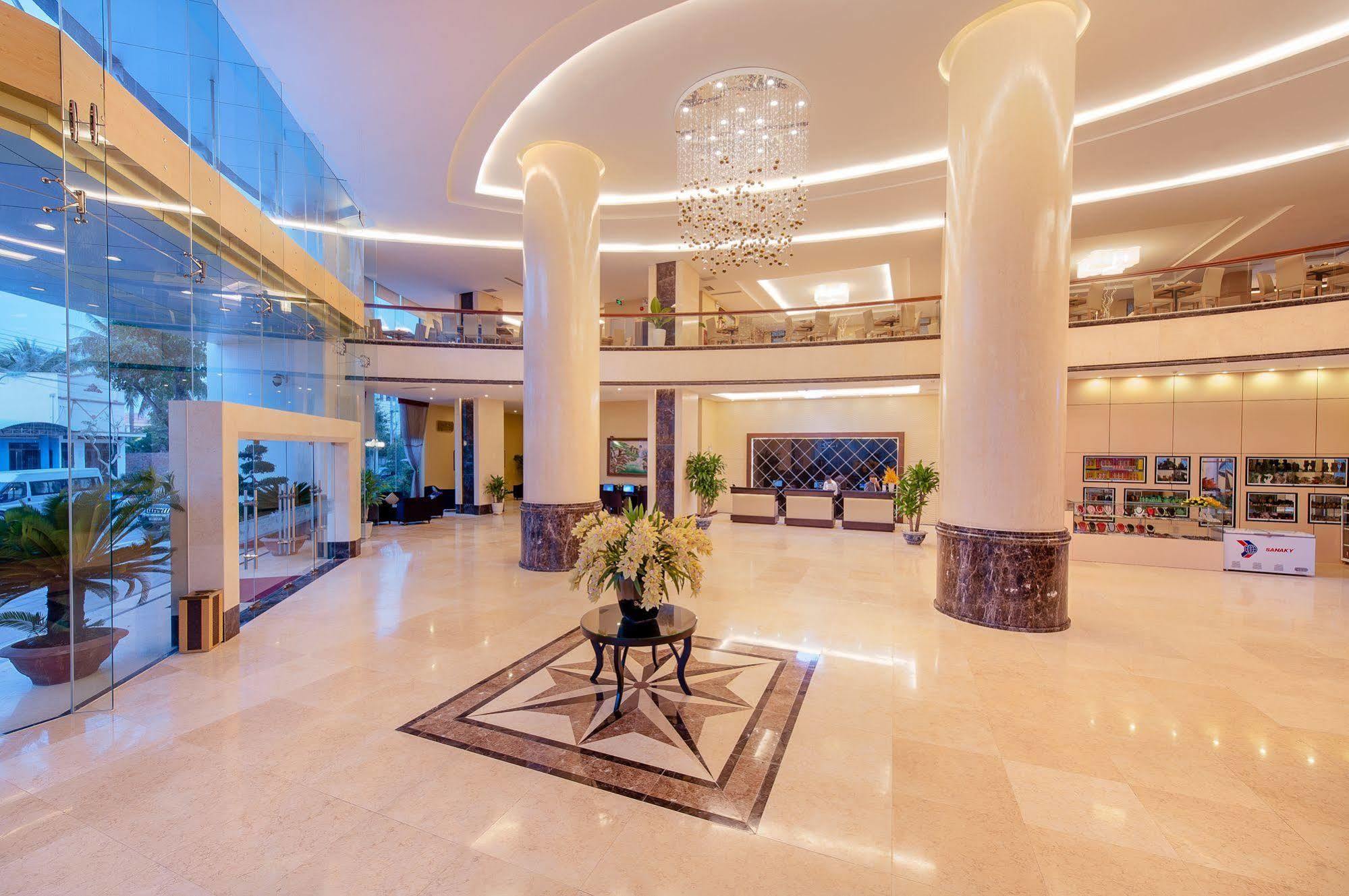 Muong Thanh Grand Nha Trang Hotel Экстерьер фото